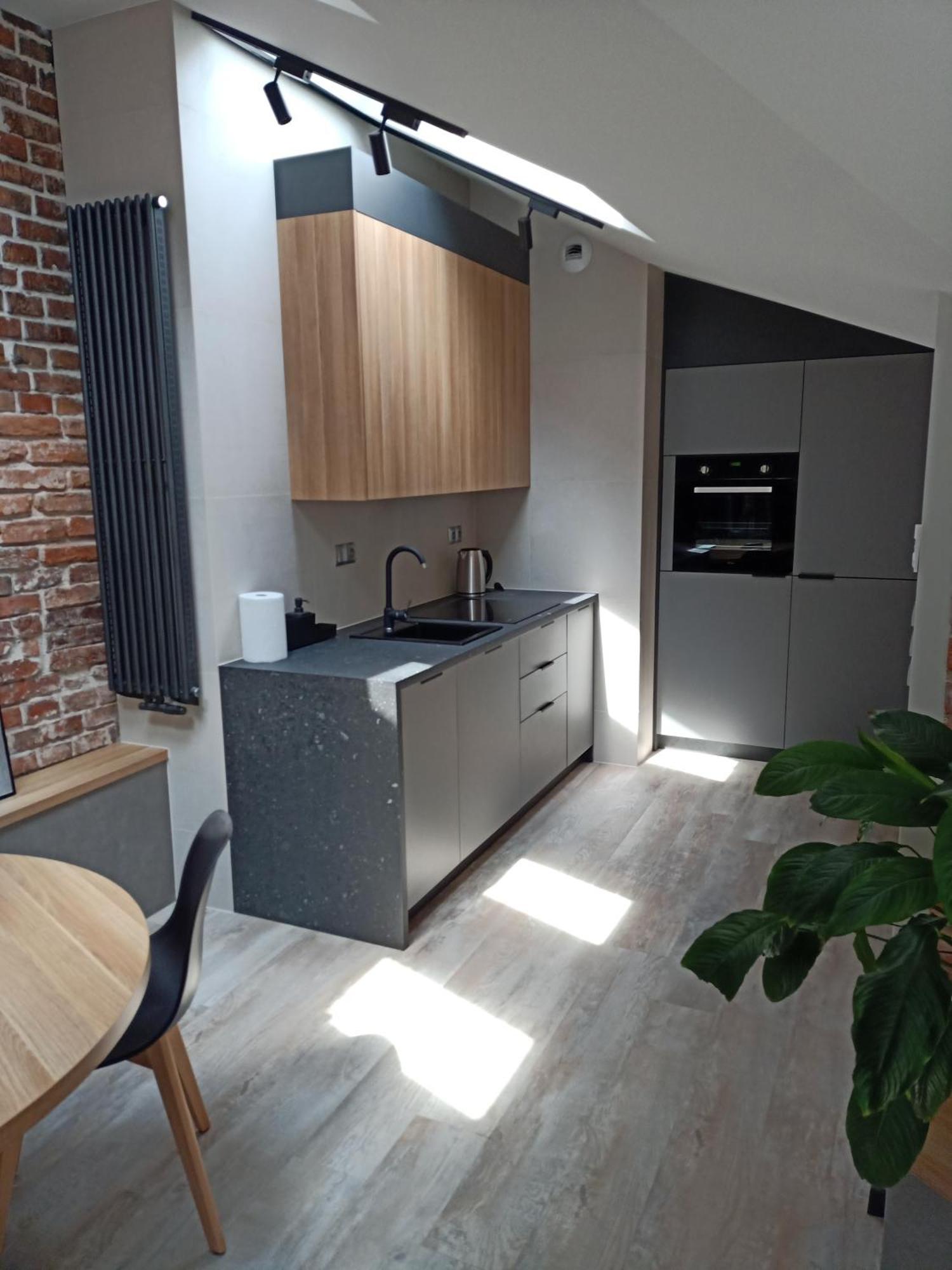 Apartments In The Heart Of The City Красков Екстериор снимка